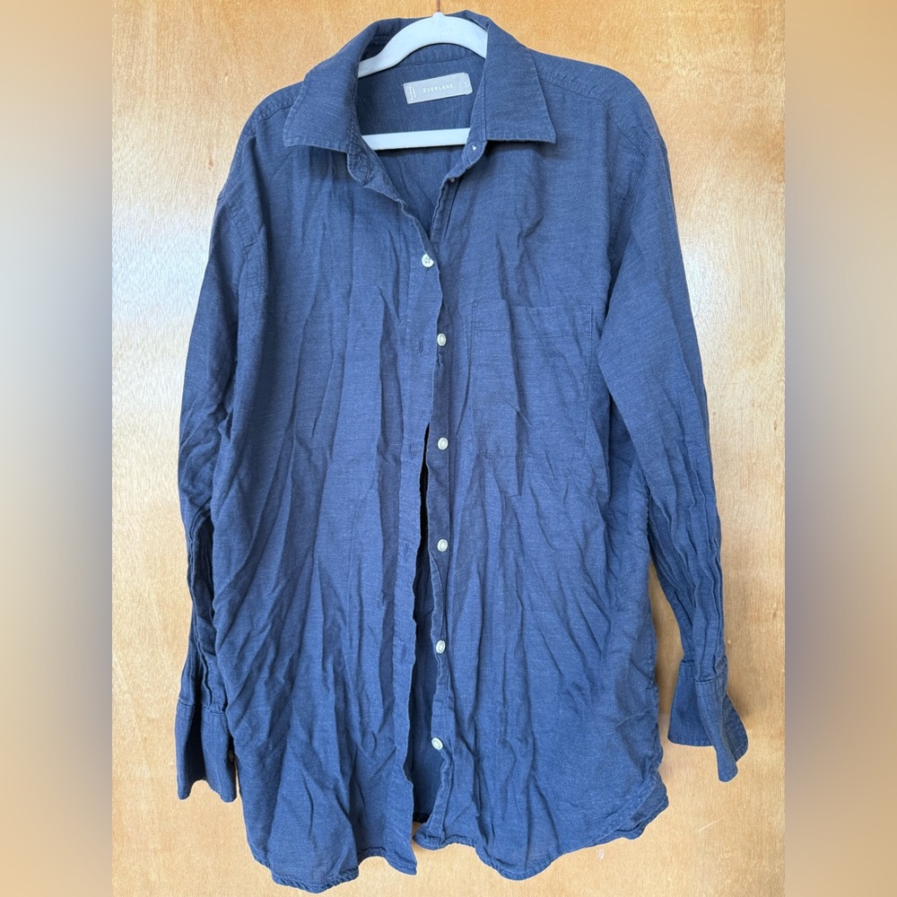 Everlane Denim Blue Jean
Button Down Shirt with Pocket- Size 4